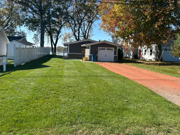 150 Lukesport Drive, Quincy, MI 49082