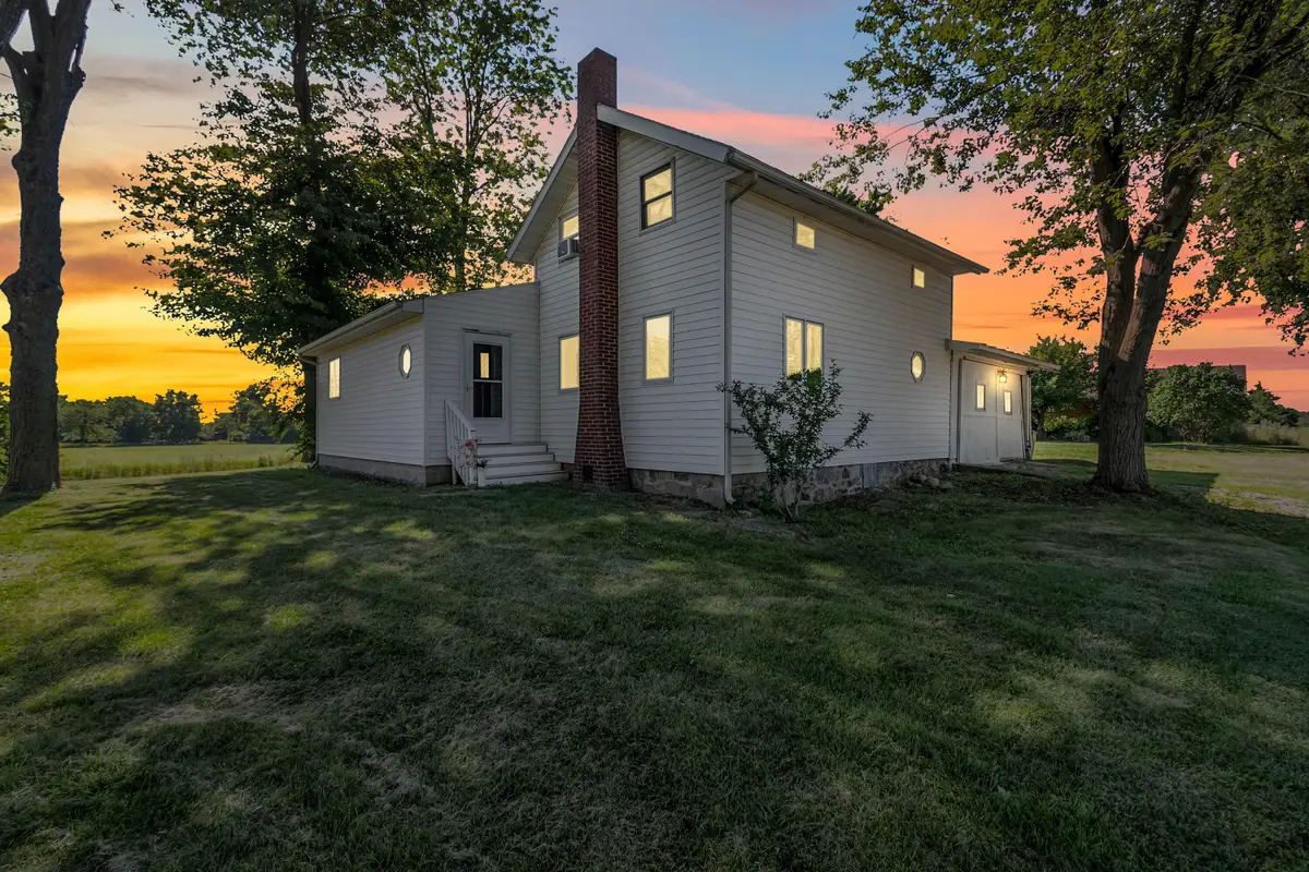 5311 E Burt Rd, Osseo, MI 49266 - Image #1