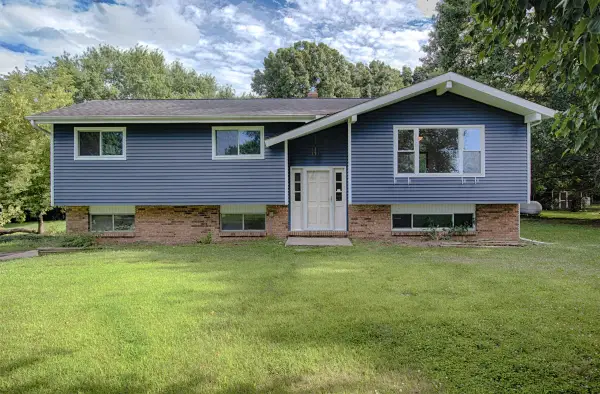 4101 W Hickory Road, HickoryCorners, MI 49060