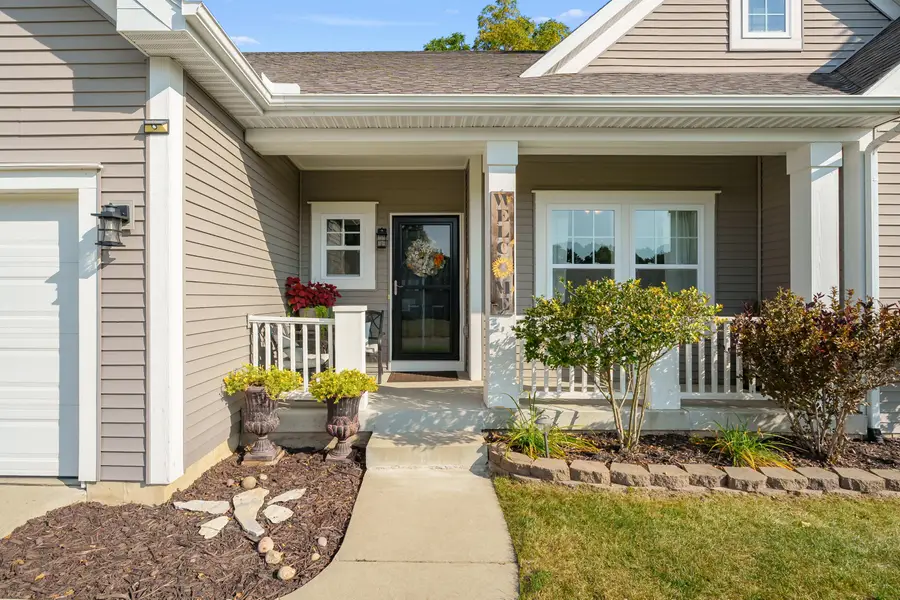 415 Oakvale Court, Emmett, MI 49014 - Image #2