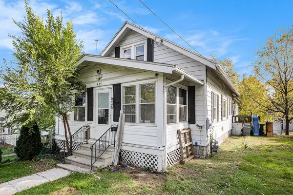446 N 24th Street N, Springfield, MI 49037