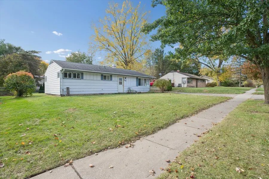 217 W Hughes Street, Marshall, MI 49068 - Image #2