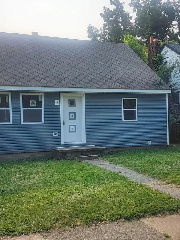 3820 Lowcroft Avenue, Lansing, MI 48910
