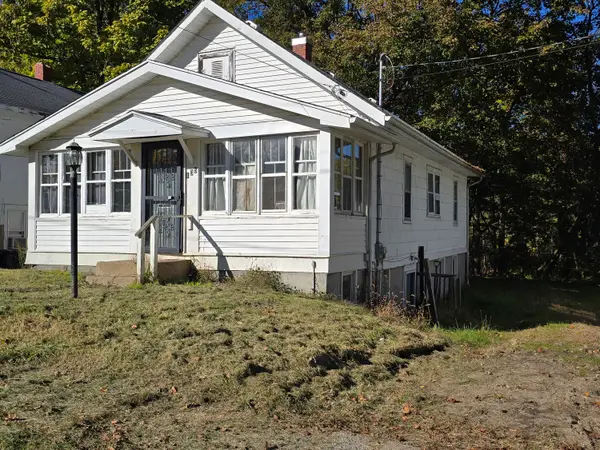 135 Seedorff Street, BattleCreek, MI 49037