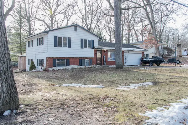1175 Westlake Woods Drive, BattleCreek, MI 49037