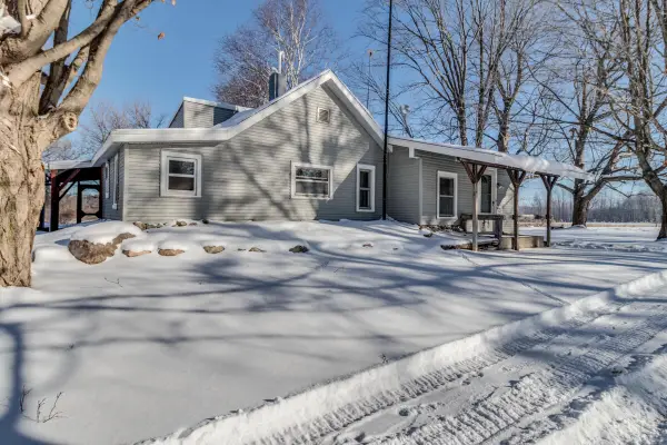 6667 6 1/2 Mile Road, EastLeroy, MI 49051