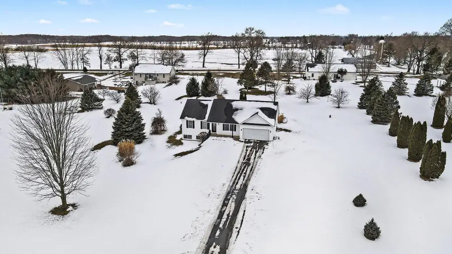 7927 Lancaster Lane, East Leroy, MI 49051 - #2