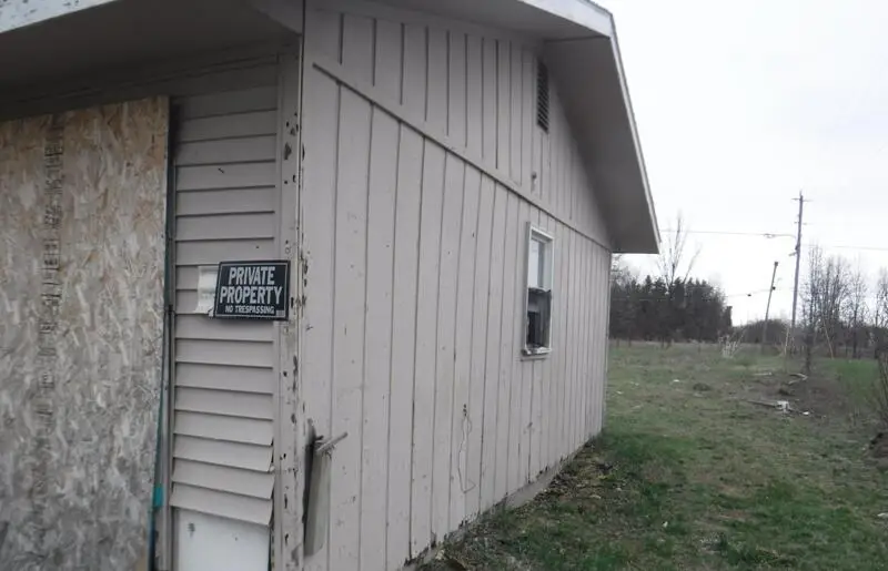 30450 M 152, Dowagiac, MI 49047 - #2