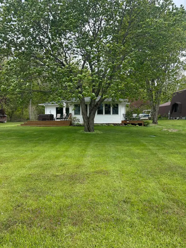 2611 Nottawa Lake Drive, Marshall, MI 49068