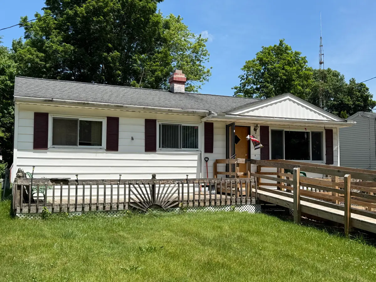 607 E North Street, Albion, MI 49224 - #1