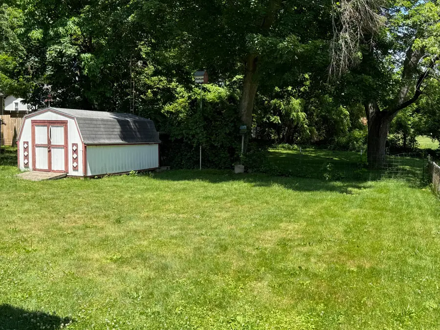 607 E North Street, Albion, MI 49224 - #2