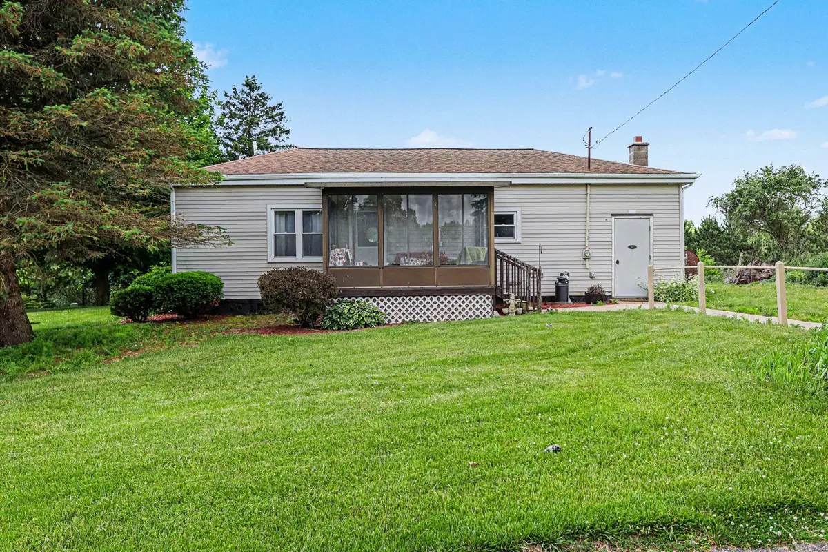 19647 L Drive N, Marshall, MI 49068 - #1