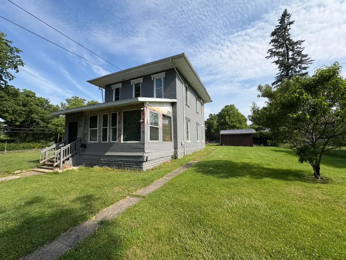 216 W Chestnut Street, Albion, MI 49224 - #1
