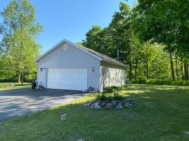 8279 Cronk Highway, Bellevue, MI 49021 - #3