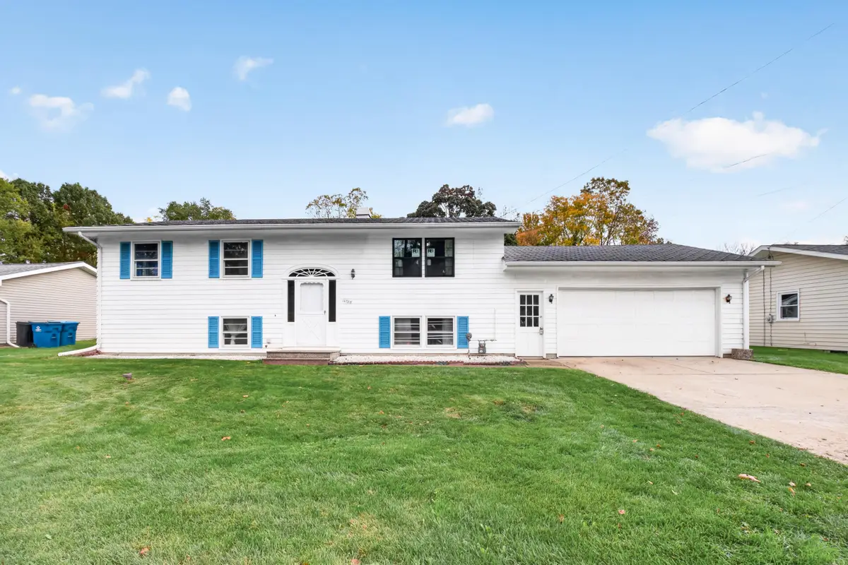 14788 Helmer Road S, Battle Creek, MI 49015 - #1