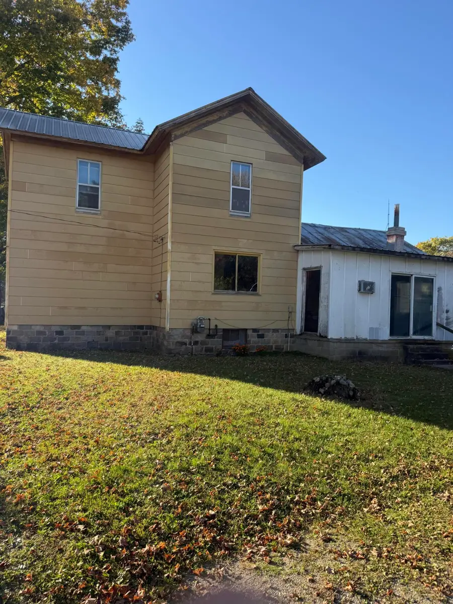 223 E Division Street, Sherwood, MI 49089 - #2