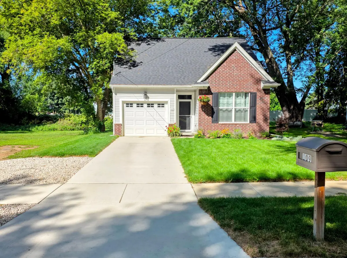 109 N Fountain Street, Marshall, MI 49068 - #1