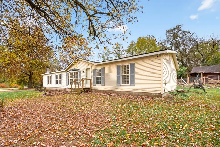 112 Sellers Road, Pennfield, MI 49014 - #3