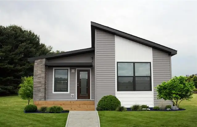 601 Jackson Avenue, Muskegon, MI 49442 - Image #2