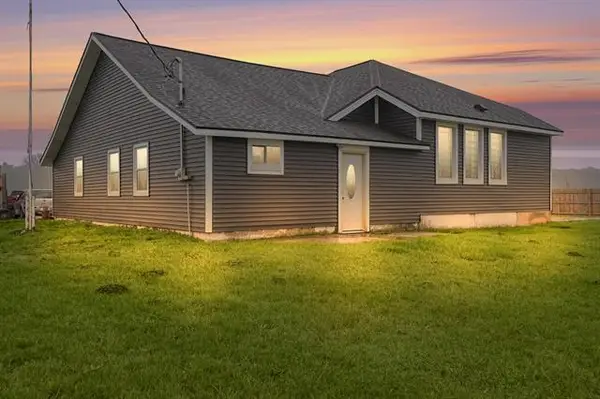 7564 13 Mile Road NE, Rockford, MI 49341