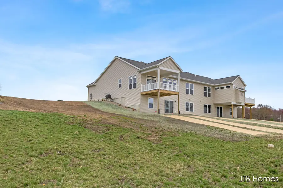 5561 Canal Avenue SW Building: * Unit: 65, Wyoming, MI 49418 - Image #3