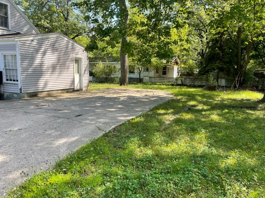 371 E Columbia Avenue, Muskegon Heights, MI 49444 - Image #2