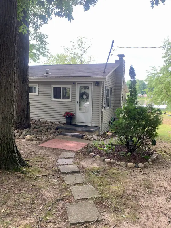 4605 Hunters Trail, SixLakes, MI 48886