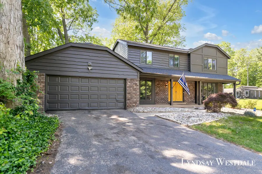 6774 Woodbrook Drive SE, Cascade, MI 49546 - Image #2