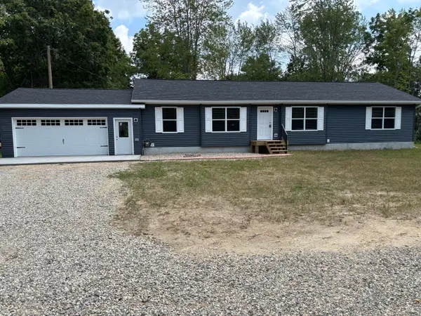 2827 Green Acres Drive, Mulliken, MI 48861
