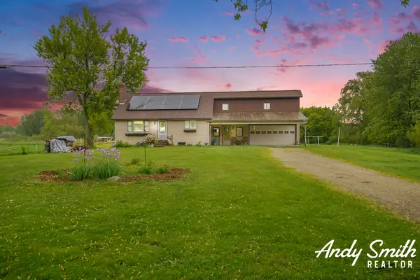 9386 N Vandecar Road, Farwell, MI 48622