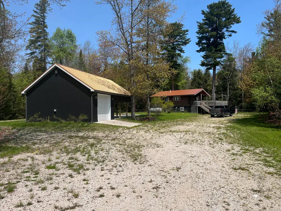 32480 W OLD CHIP Road, Paradise, MI 49768 - Image #2