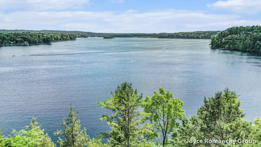 5752 E 52ND Street, Newaygo, MI 49337 - #3