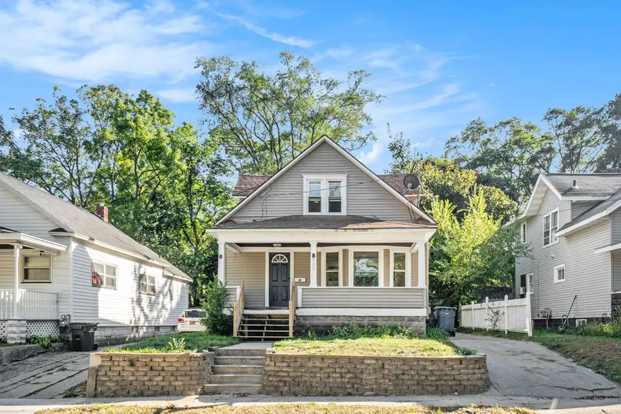 905 W Forest Avenue, Muskegon, MI 49441 - Image #2