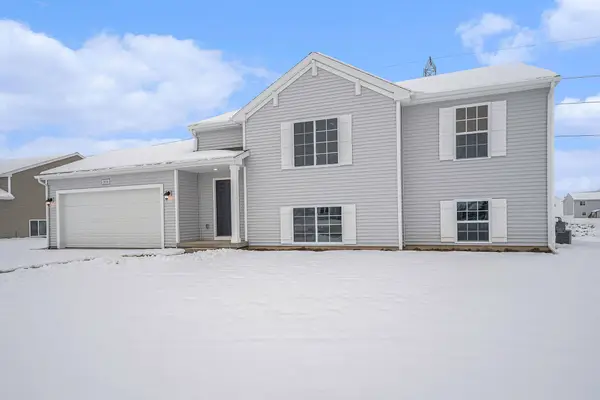 551 Hawk Wood Court, CedarSprings, MI 49319