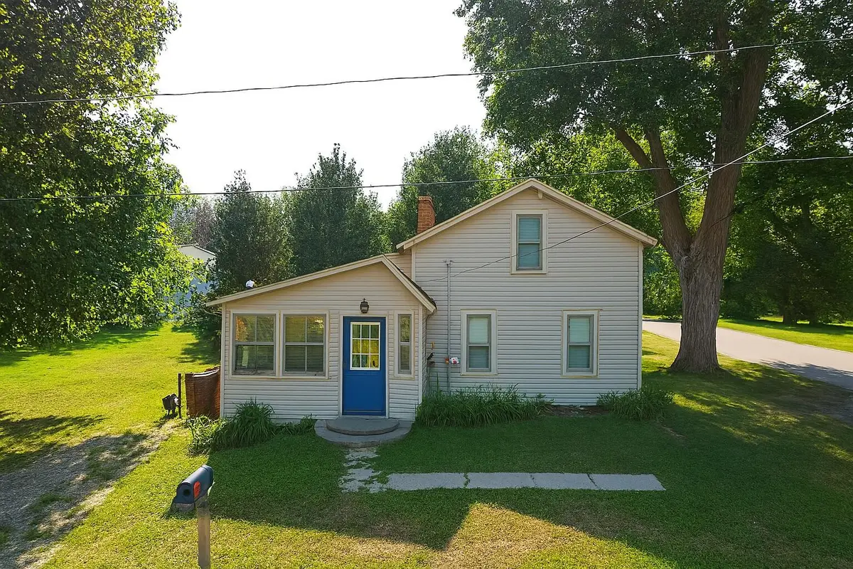 255 N Hawley Street, Lyons, MI 48851 - #1
