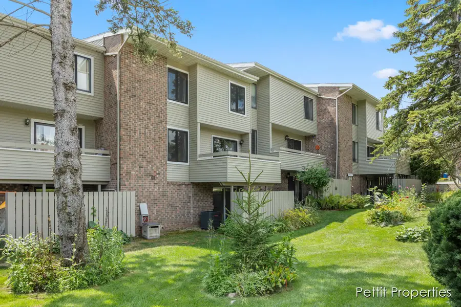 2984 Chapshire Drive SE Building: 11 Unit: 59, Cascade, MI 49546 - Image #2