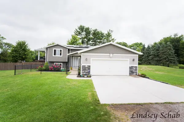 15333 Cedar Springs Avenue NE, CedarSprings, MI 49319
