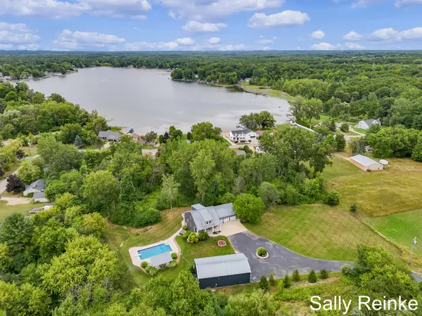 303 Broman Street NE, Sparta, MI 49345