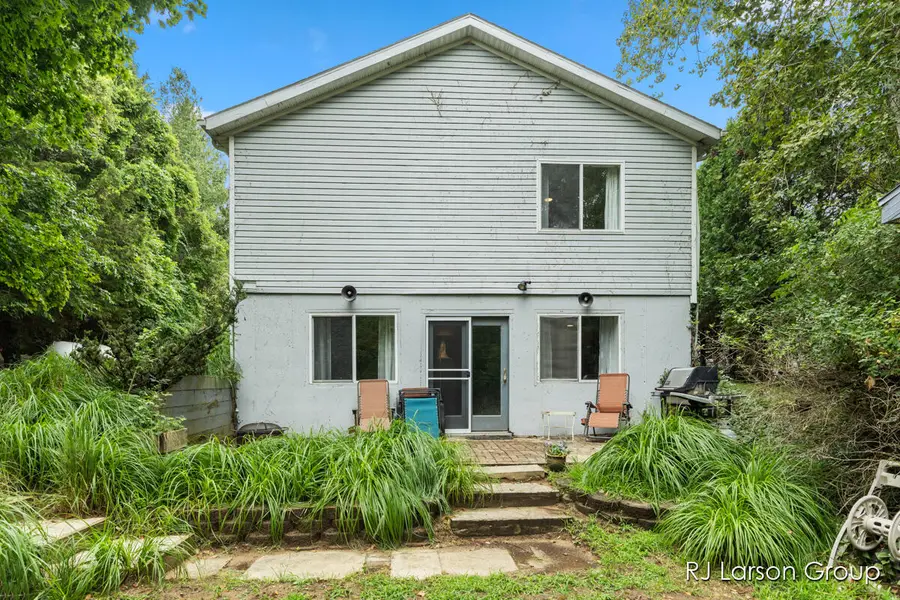 1007 Orchard Avenue, Casco, MI 49090 - #3