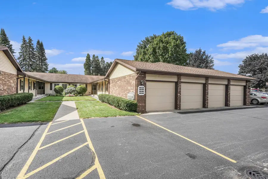 7373 Pine Grove Drive Building: C, Jenison, MI 49428 - Image #3