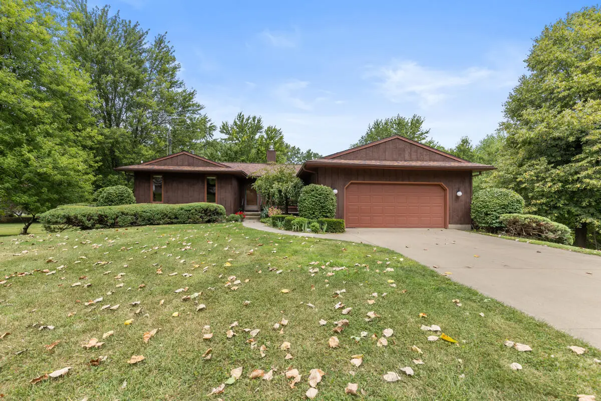 11162 Harpham Drive, Eagle, MI 48822 - Image #1