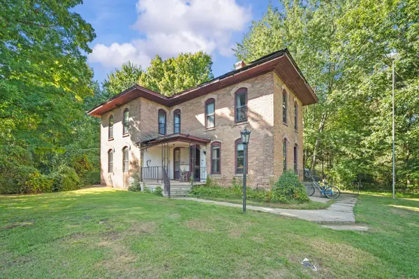 61760 66th Avenue, Hartford, MI 49057