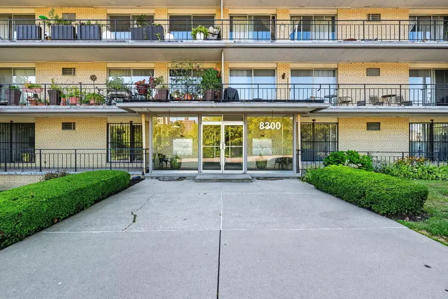 8300 E Jefferson Avenue Unit: 406, Detroit, MI 48214 - Image #3