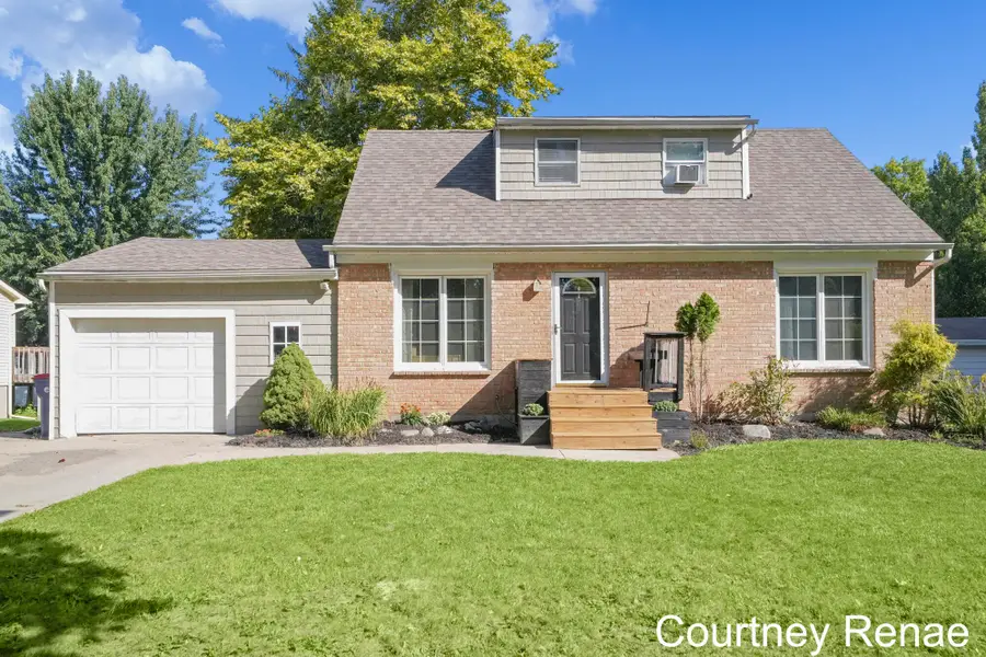 2505 Longmeadow Street NW, Grand Rapids, MI 49504 - Image #2