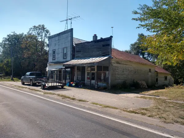 7518 S Crystal Road, CarsonCity, MI 48811