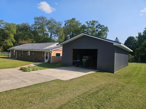 81 taylor Avenue, BattleCreek, MI 49037