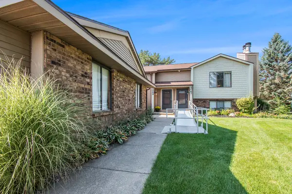 5069 Stauffer Avenue SE, Kentwood, MI 49508