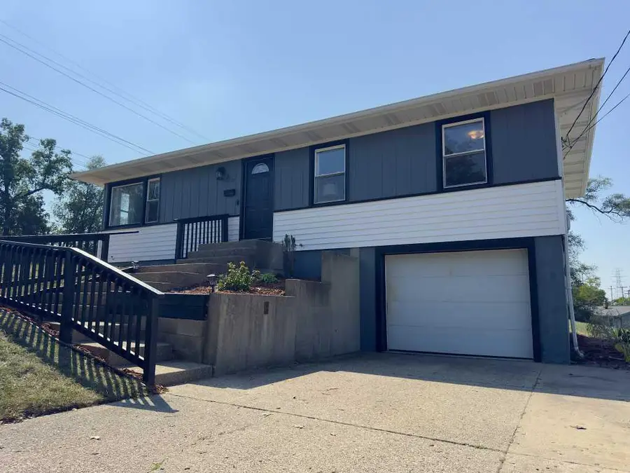 2517 Newstead Avenue SW, Wyoming, MI 49509 - Image #2