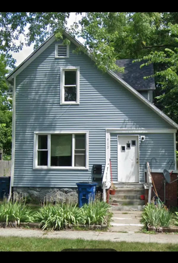 912 Princeton Avenue, Kalamazoo, MI 49007