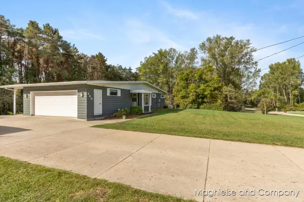 480 Cumings Court NW, Sparta, MI 49345